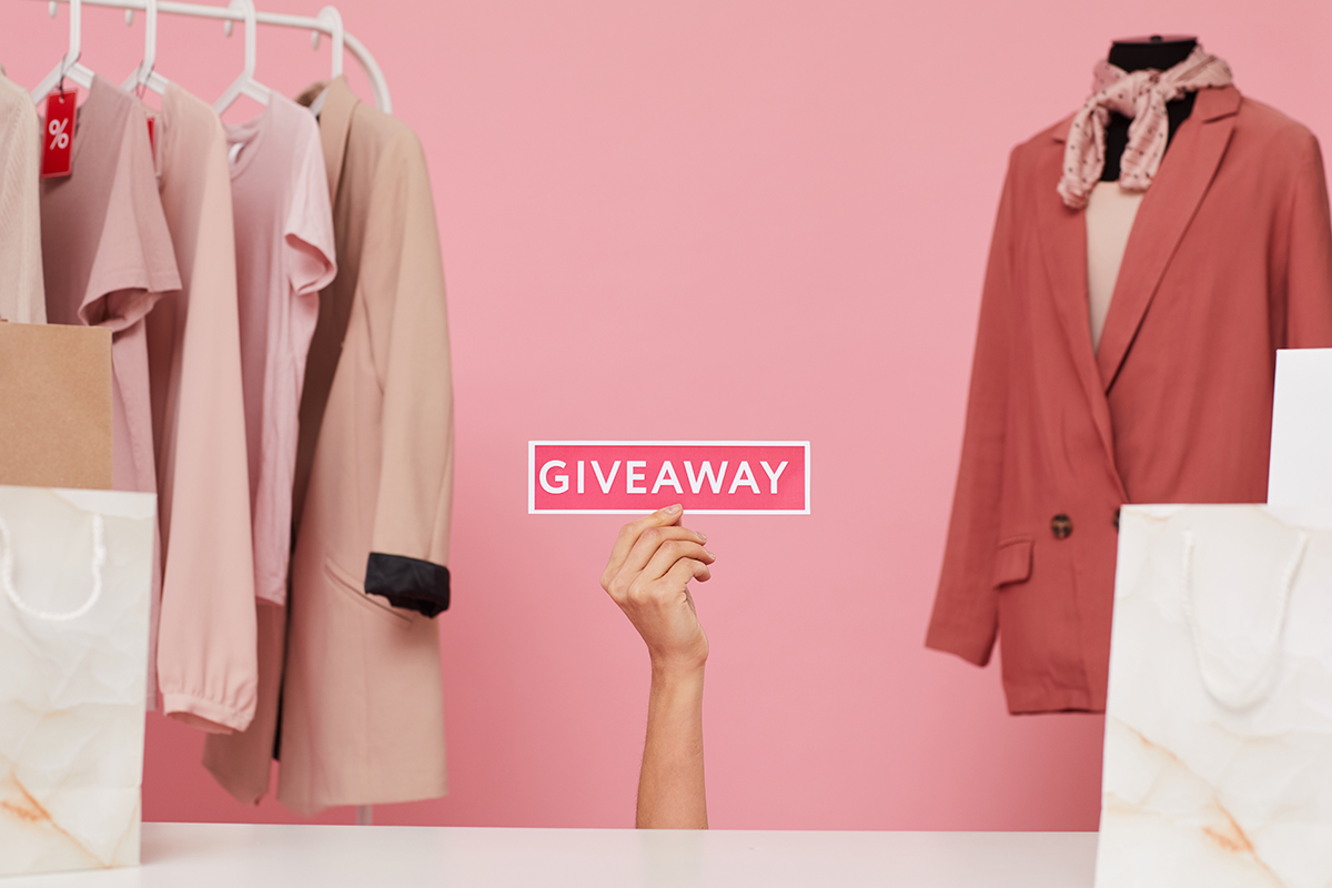 Giveaways or rewards Giveaways or rewards